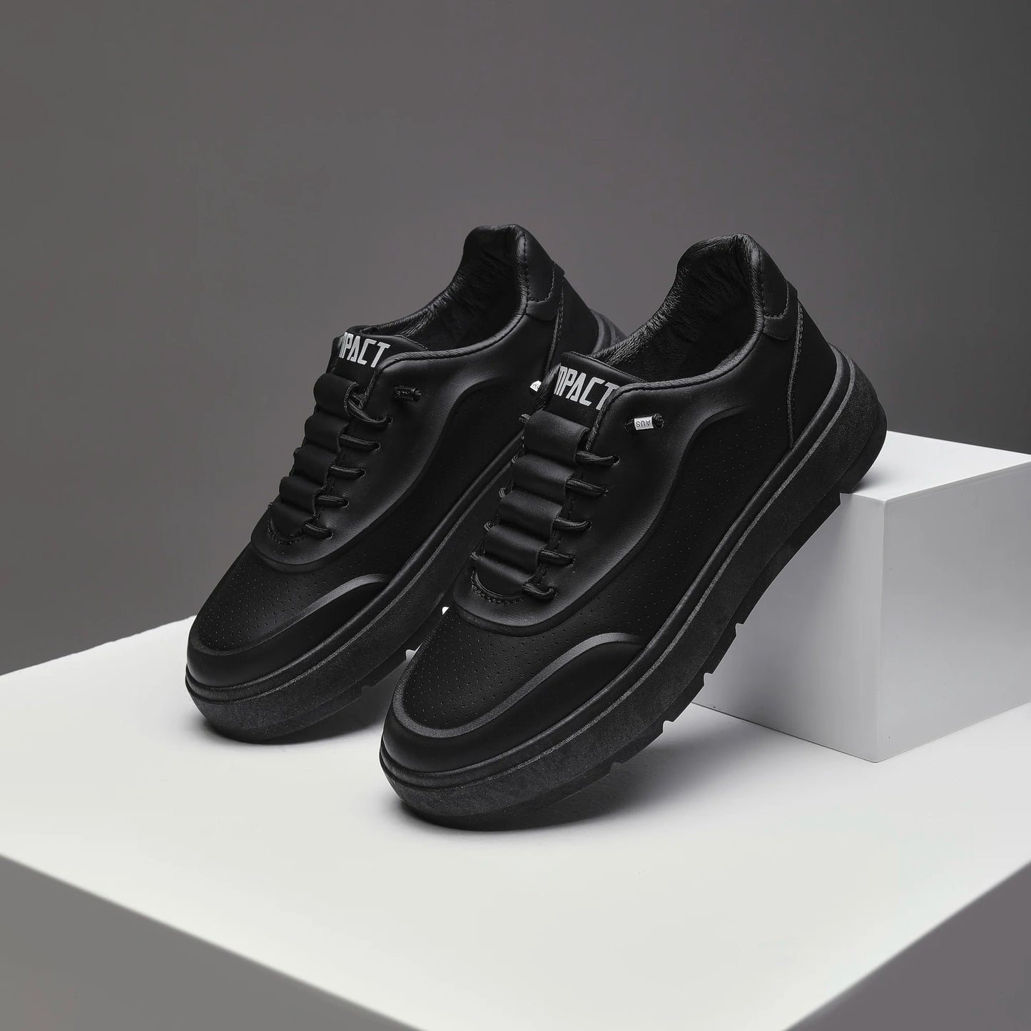 Men's Luxury Vulcanized Sneakers Breathable Sports Shoes